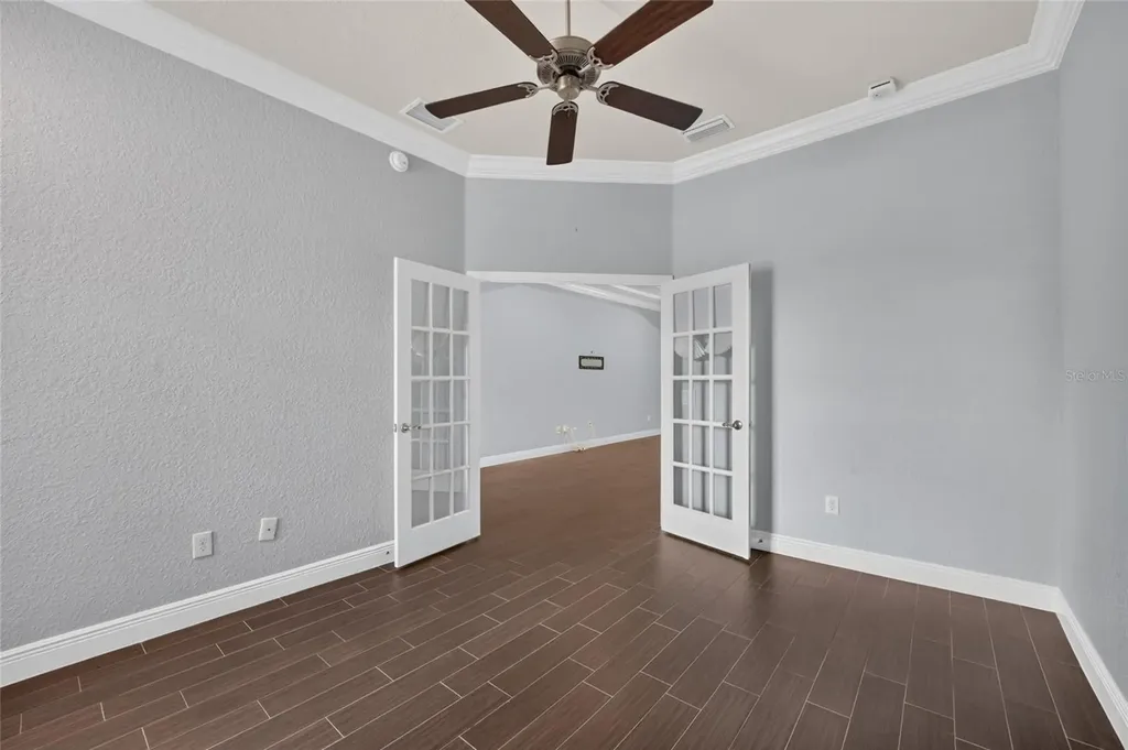 10216 Julia Isles Avenue Oxford FL 34484