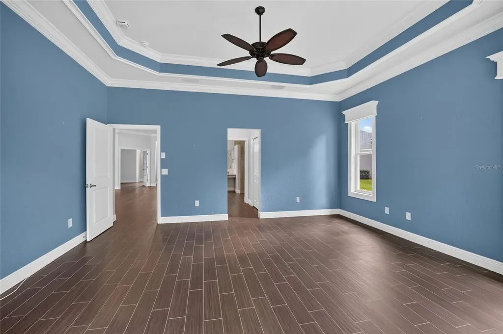 10216 Julia Isles Avenue Oxford FL 34484