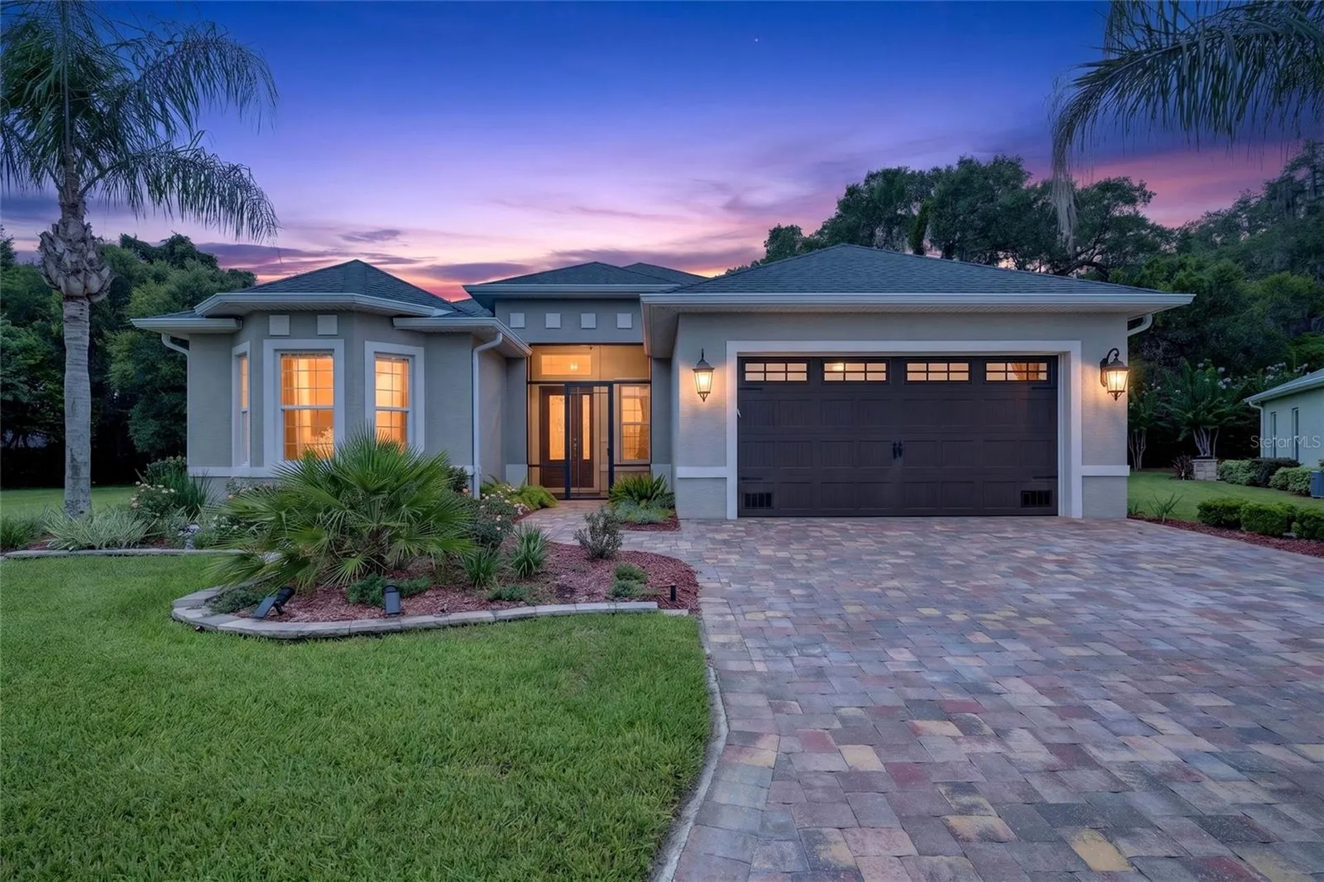 10216 Julia Isles Avenue Oxford FL 34484