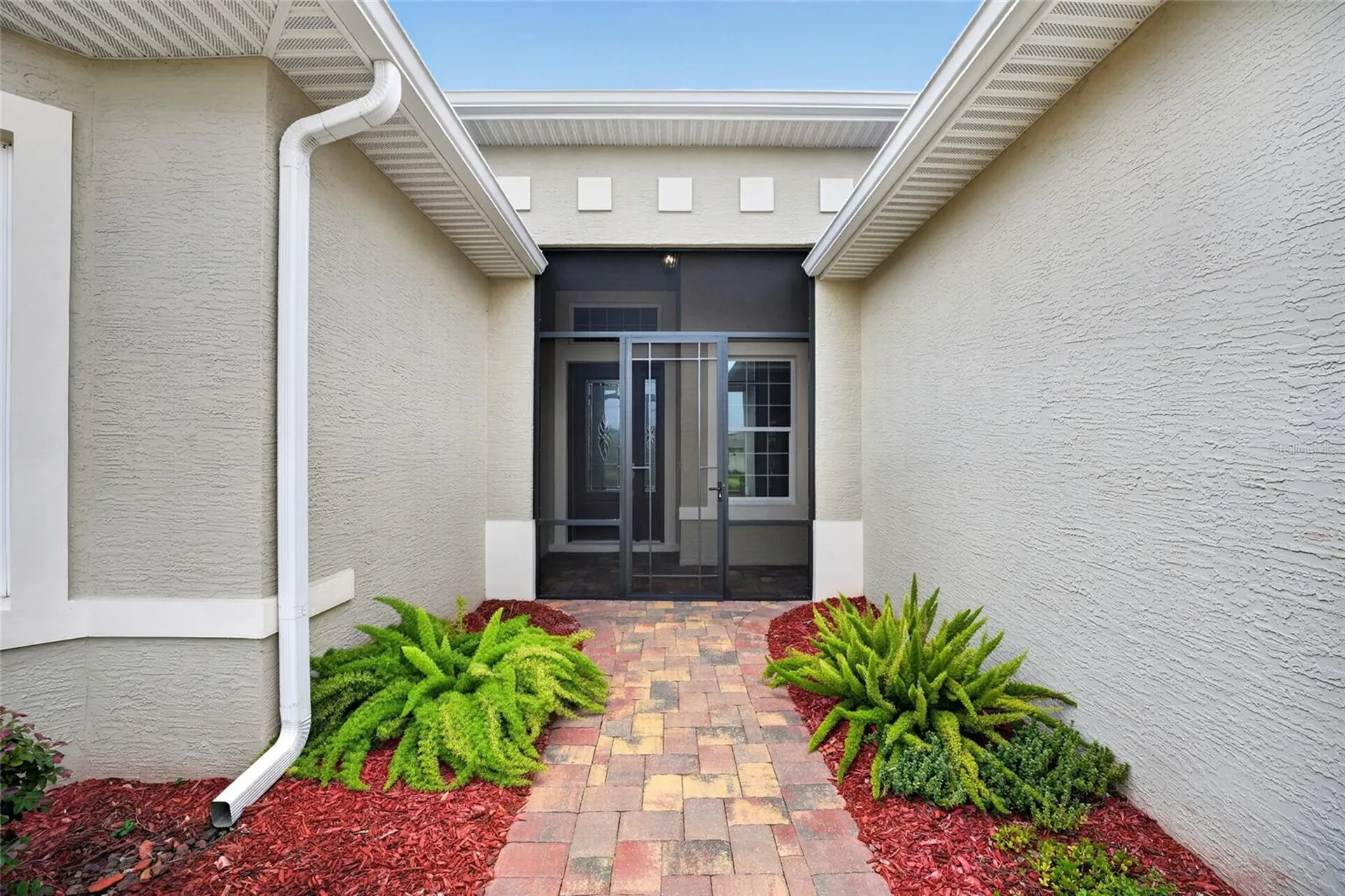 10216 Julia Isles Avenue Oxford FL 34484