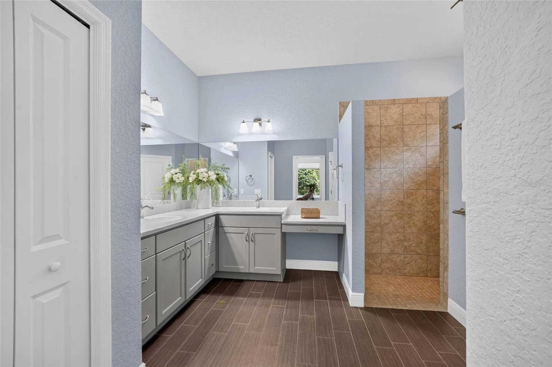 10216 Julia Isles Avenue Oxford FL 34484