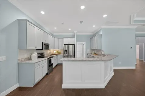 10216 Julia Isles Avenue Oxford FL 34484