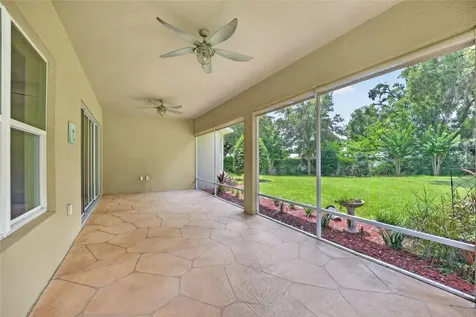 10216 Julia Isles Avenue Oxford FL 34484