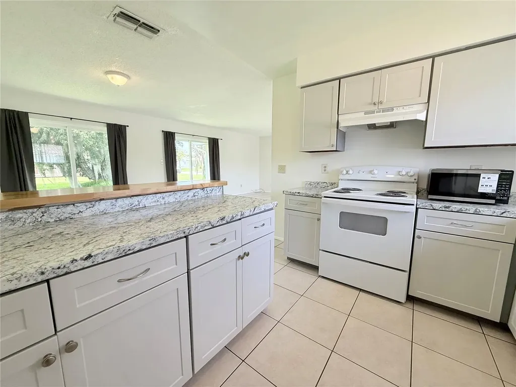 10122 Mason Dixon Circle Orlando FL 32821