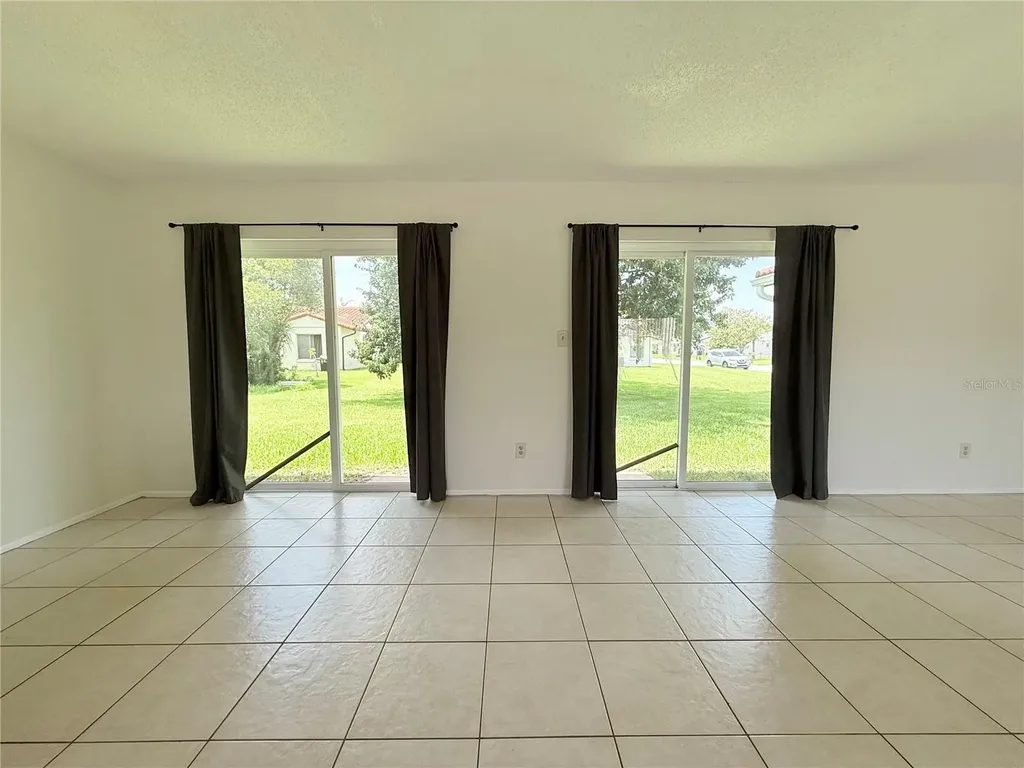 10122 Mason Dixon Circle Orlando FL 32821