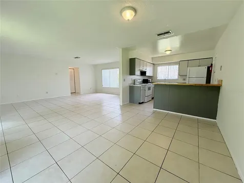 10122 Mason Dixon Circle Orlando FL 32821