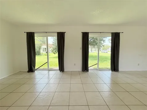 10122 Mason Dixon Circle Orlando FL 32821