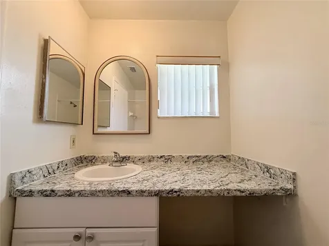 10122 Mason Dixon Circle Orlando FL 32821