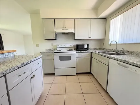 10122 Mason Dixon Circle Orlando FL 32821