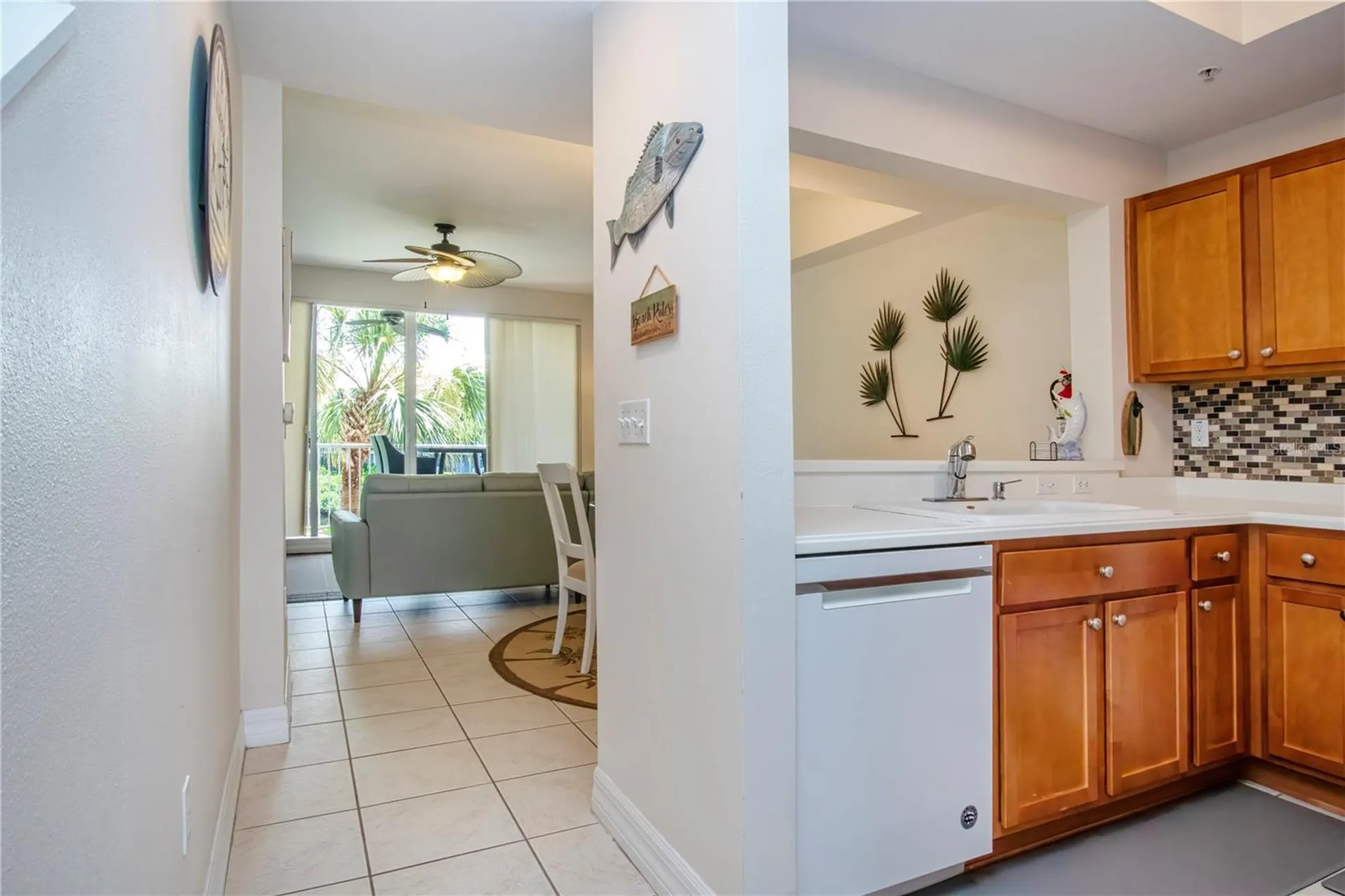 3273 Mangrove Point Drive Ruskin FL 33570
