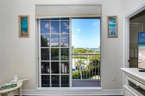 3273 Mangrove Point Drive Ruskin FL 33570
