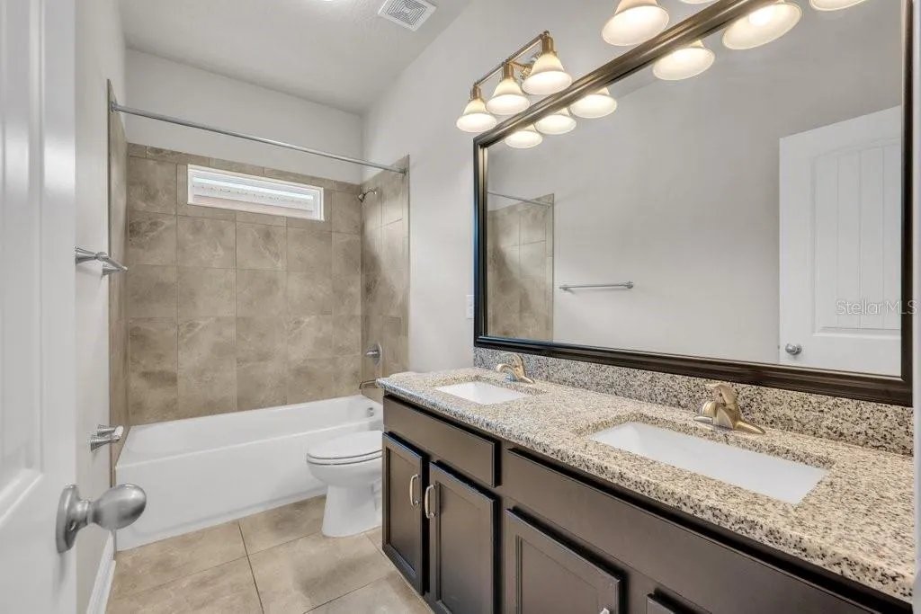 14306 Barrington Stowers Drive Lithia FL 33547