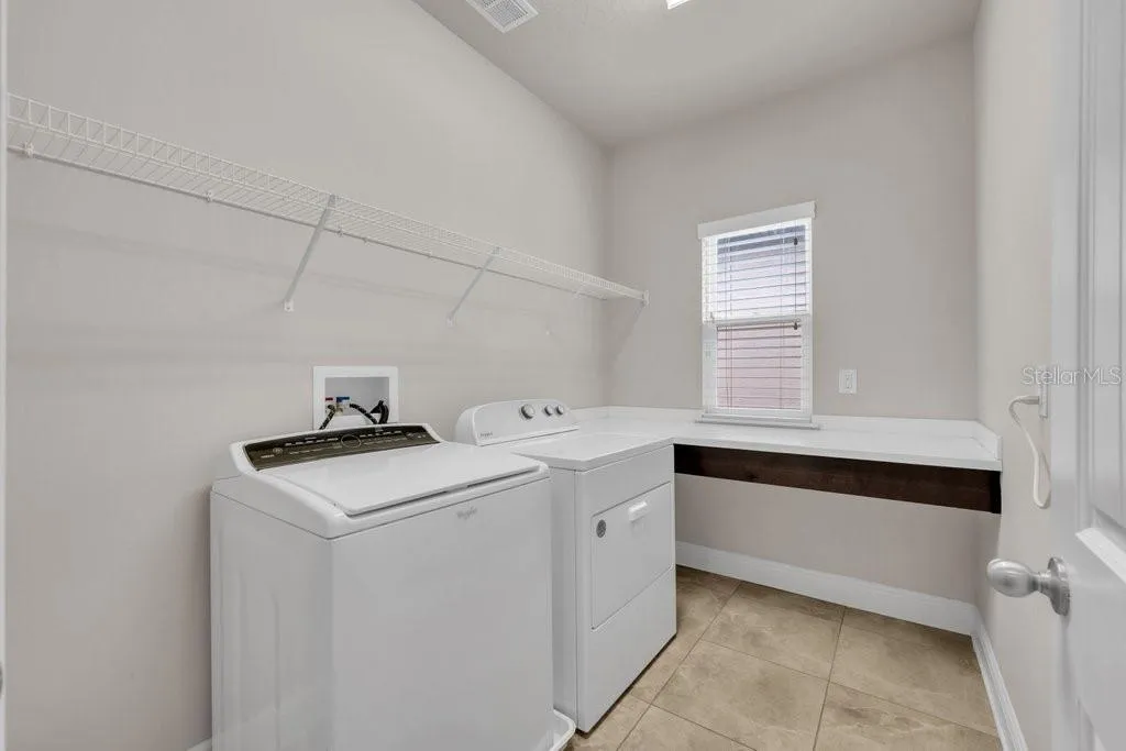 14306 Barrington Stowers Drive Lithia FL 33547