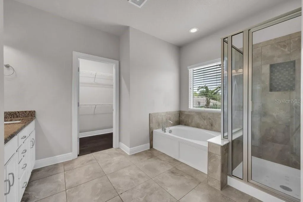14306 Barrington Stowers Drive Lithia FL 33547