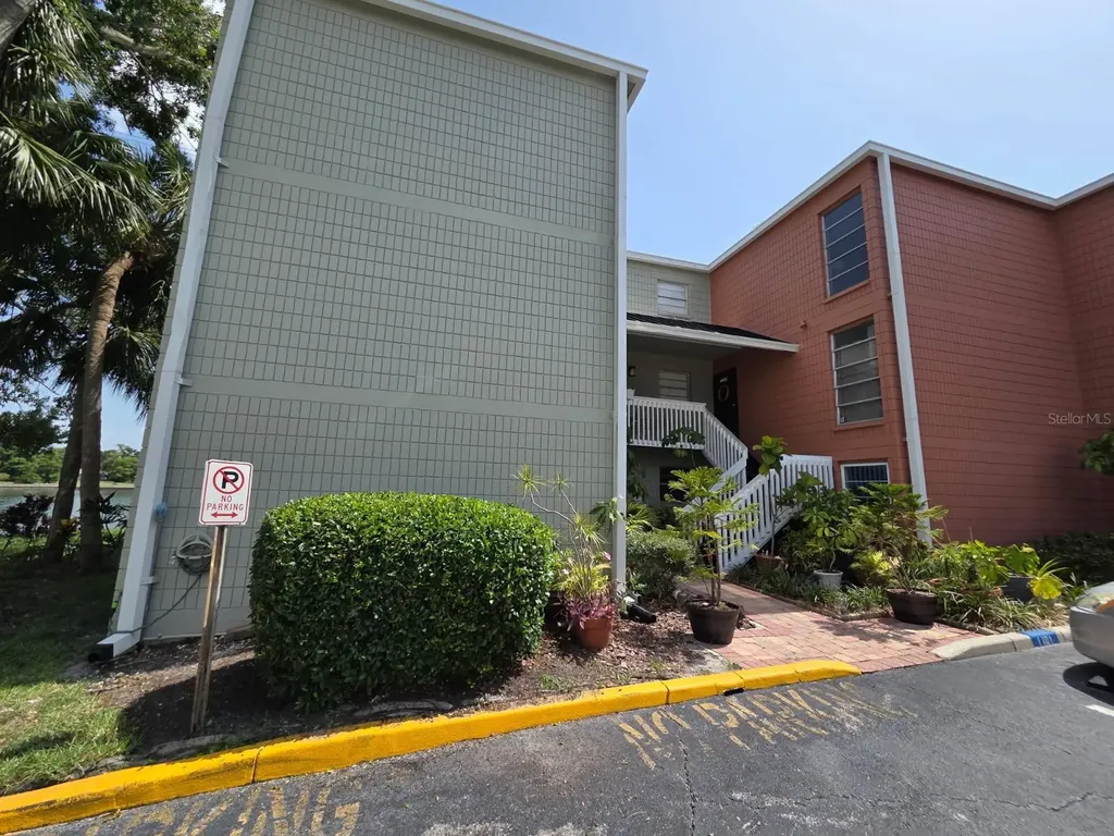 2424 W Tampa Bay Boulevard Tampa FL 33607