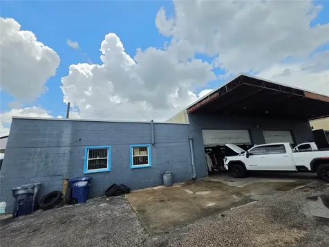 1942 E Hillsborough Avenue Tampa FL 33610