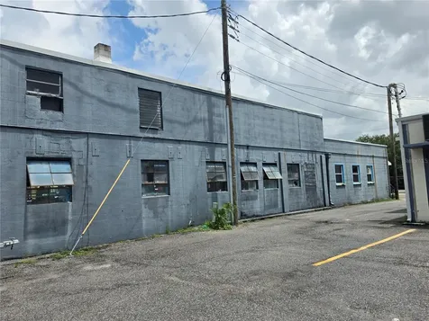 1942 E Hillsborough Avenue Tampa FL 33610