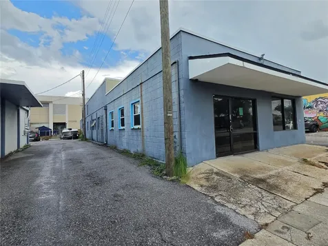 1942 E Hillsborough Avenue Tampa FL 33610