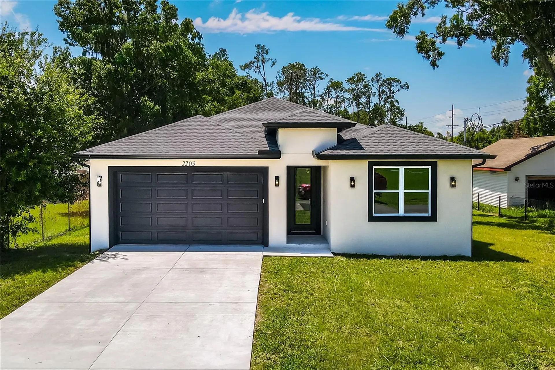2203 W Lowry Avenue Plant City FL 33563