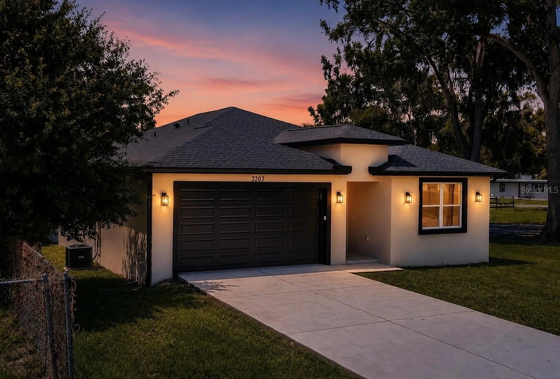 2203 W Lowry Avenue Plant City FL 33563