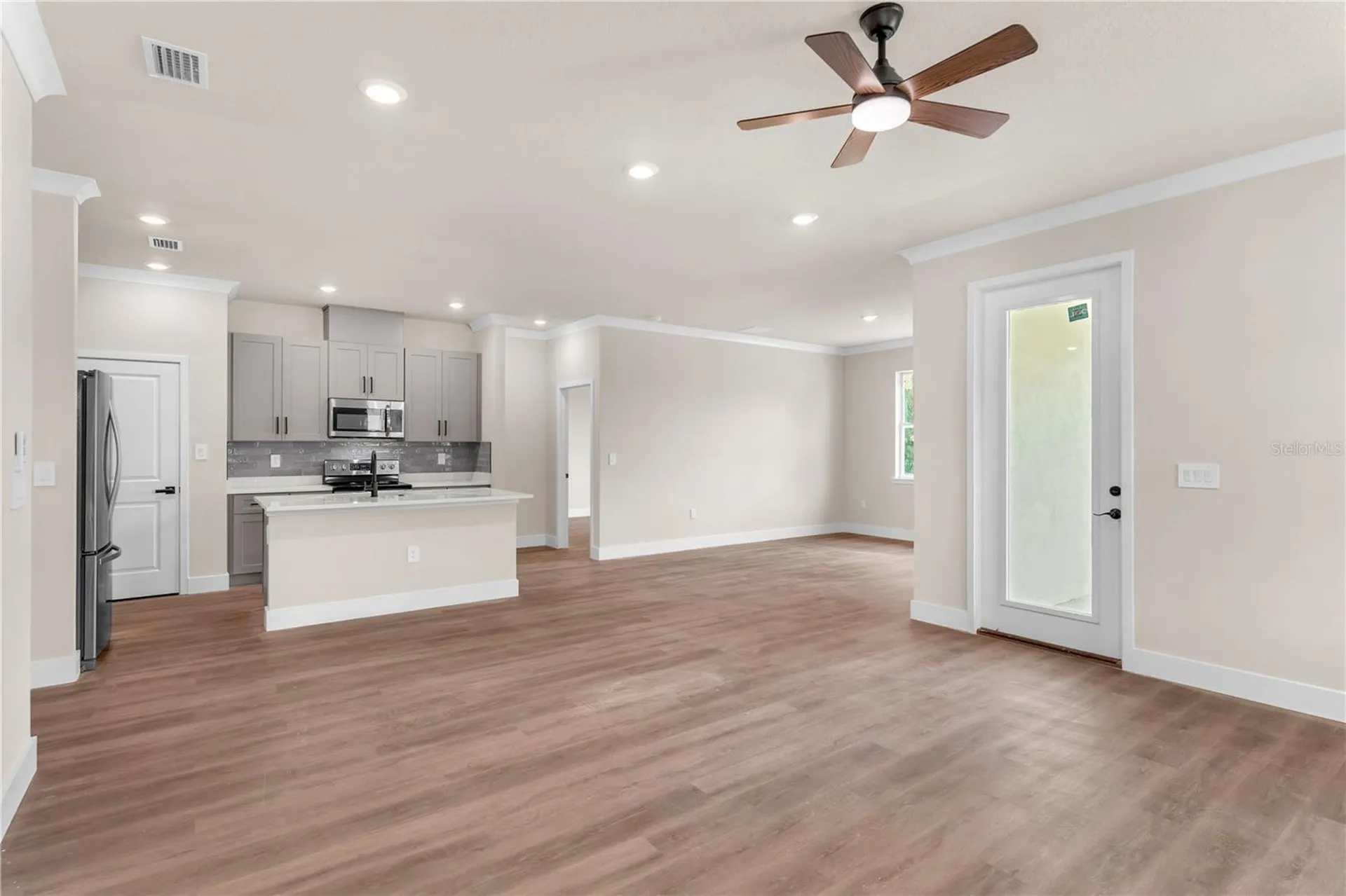 2203 W Lowry Avenue Plant City FL 33563