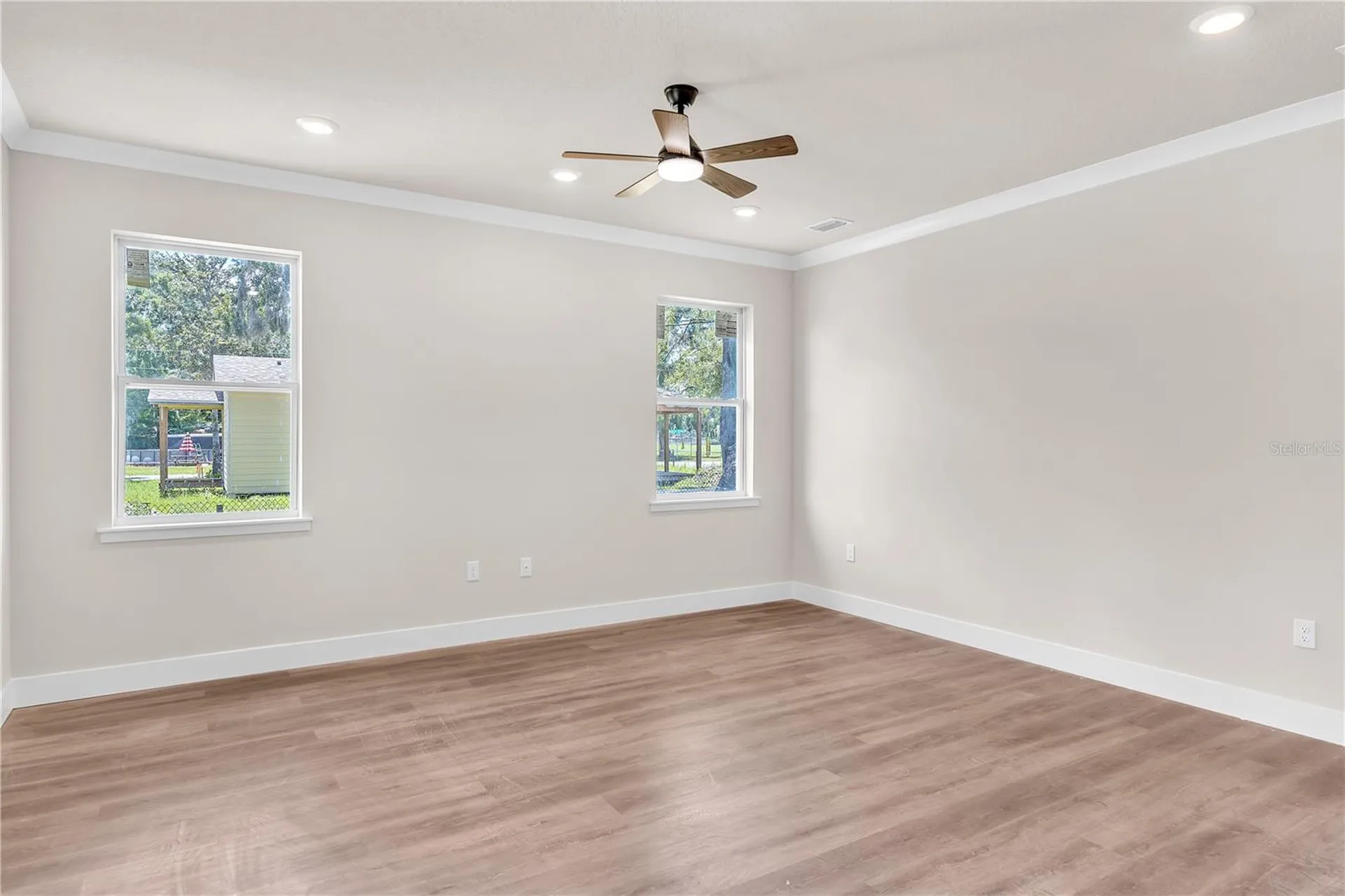 2203 W Lowry Avenue Plant City FL 33563