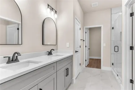 2203 W Lowry Avenue Plant City FL 33563