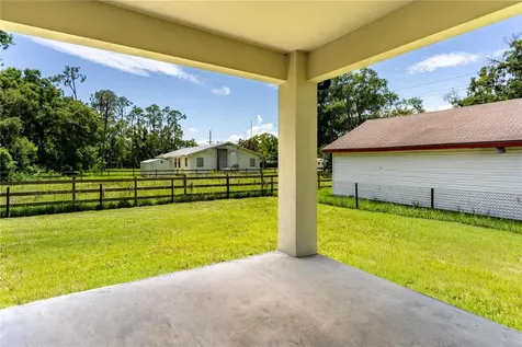 2203 W Lowry Avenue Plant City FL 33563