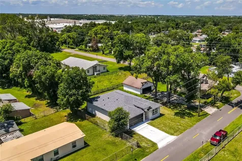 2203 W Lowry Avenue Plant City FL 33563