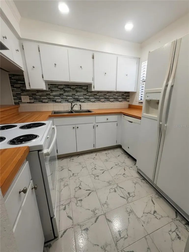 9209 Seminole Boulevard Seminole FL 33772