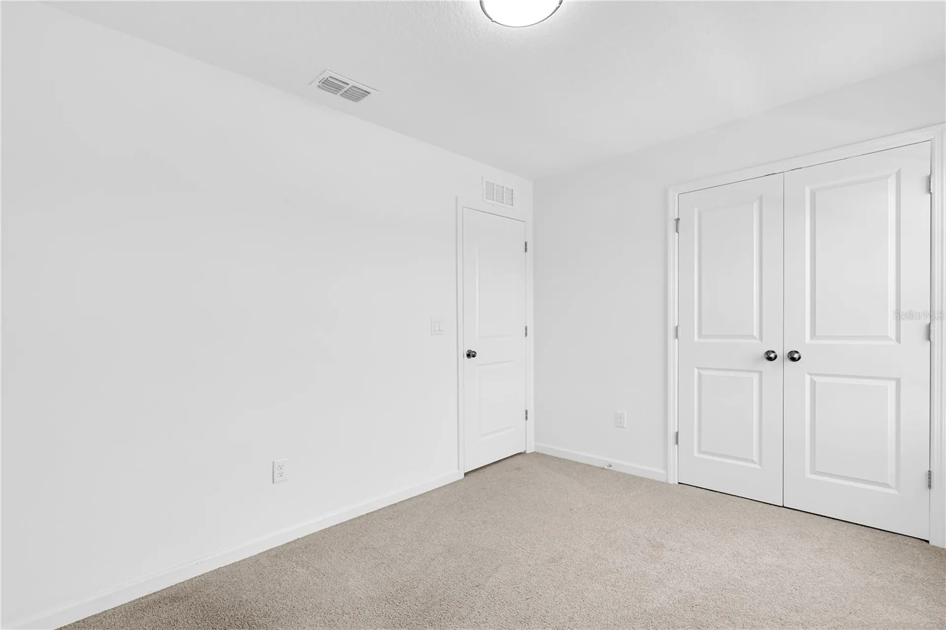 1100 Lakeshore Breeze Place Kissimmee FL 34747