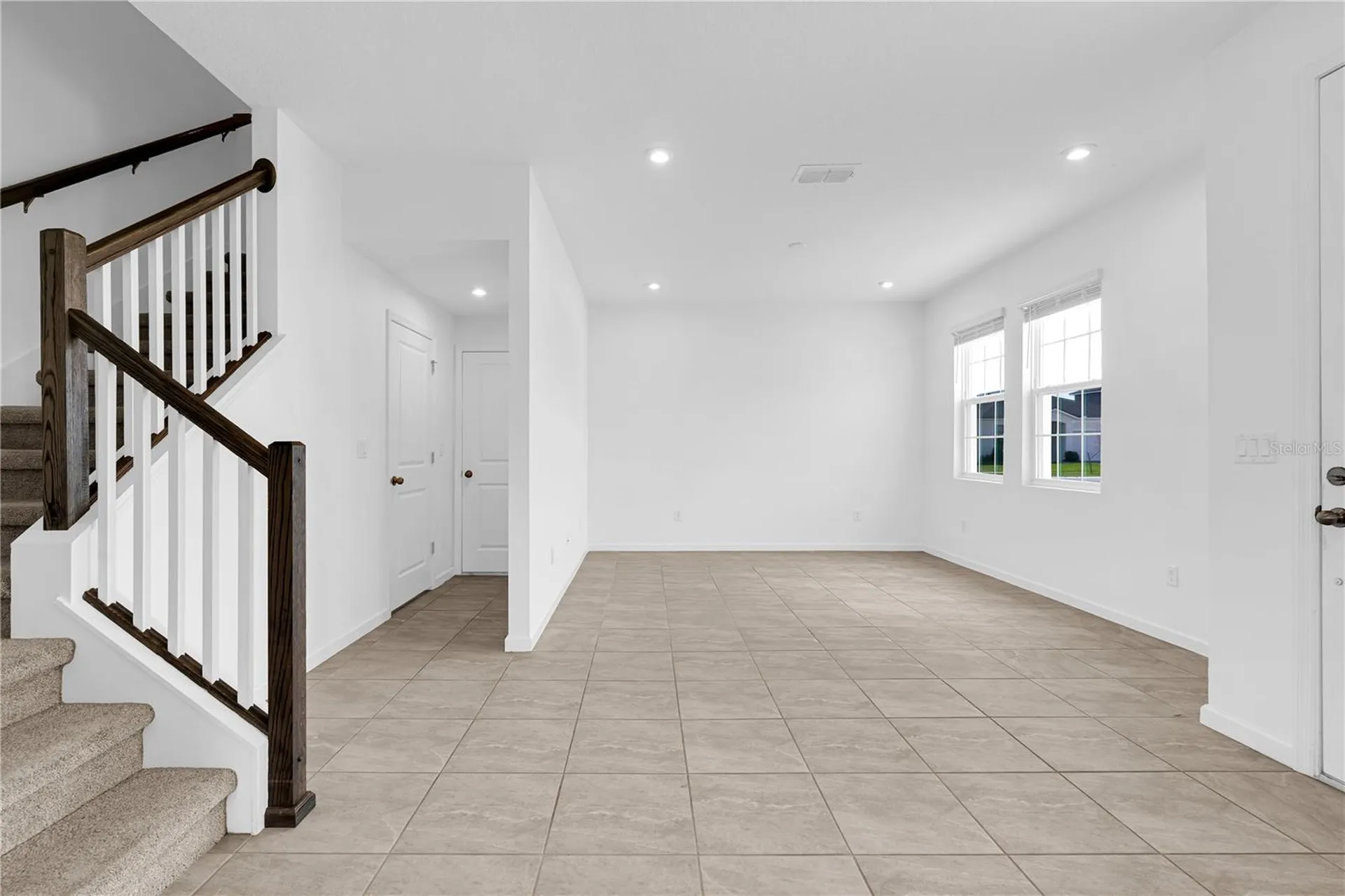 1100 Lakeshore Breeze Place Kissimmee FL 34747
