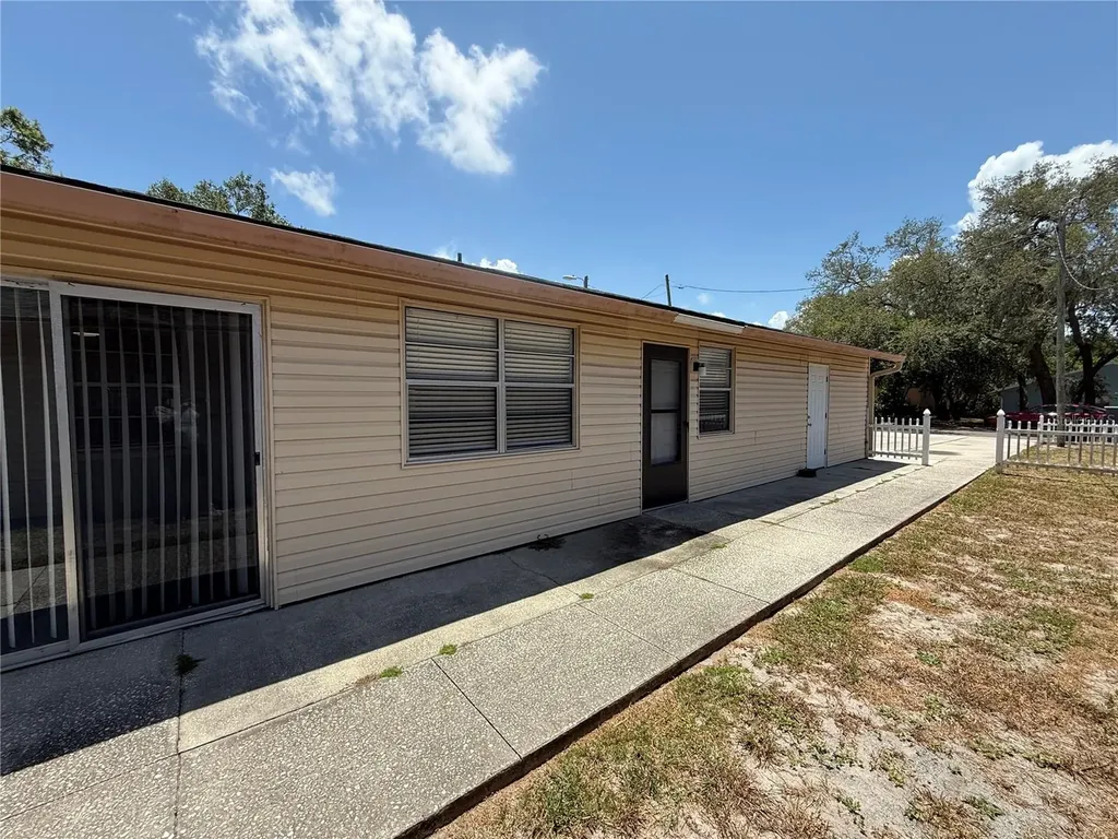 1231 Illinois Avenue Palm Harbor FL 34683