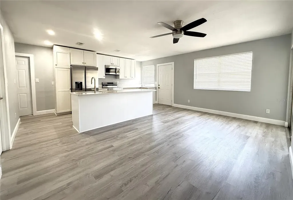 1231 Illinois Avenue Palm Harbor FL 34683