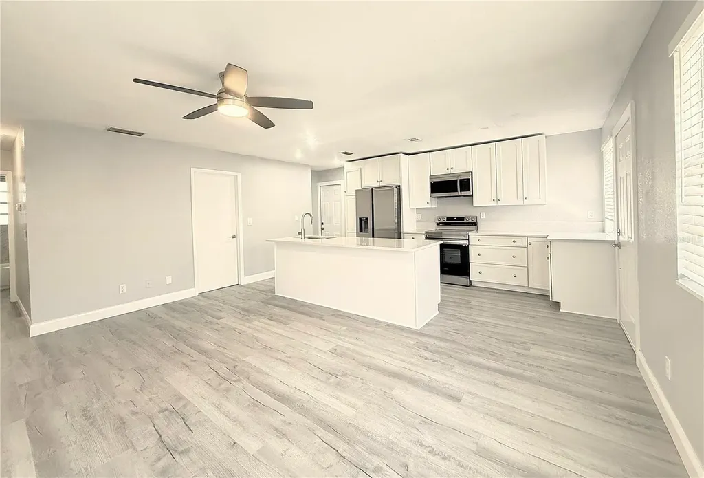 1231 Illinois Avenue Palm Harbor FL 34683