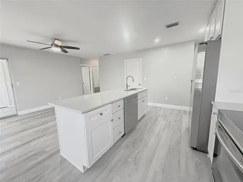 1231 Illinois Avenue Palm Harbor FL 34683