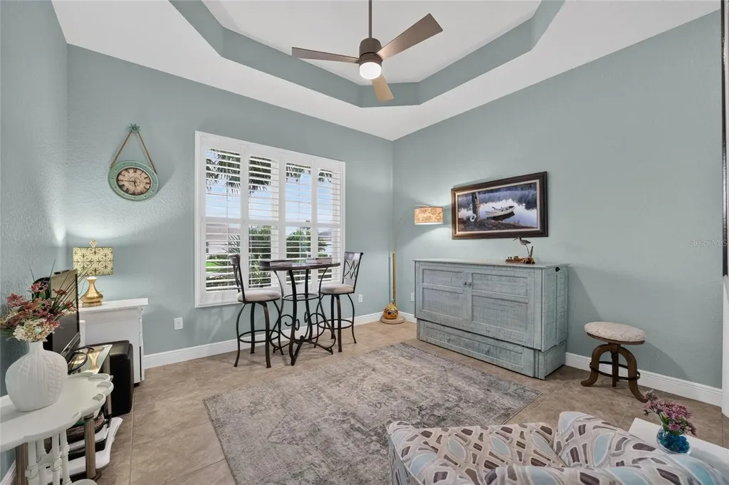 10212 Julia Isles Avenue Oxford FL 34484