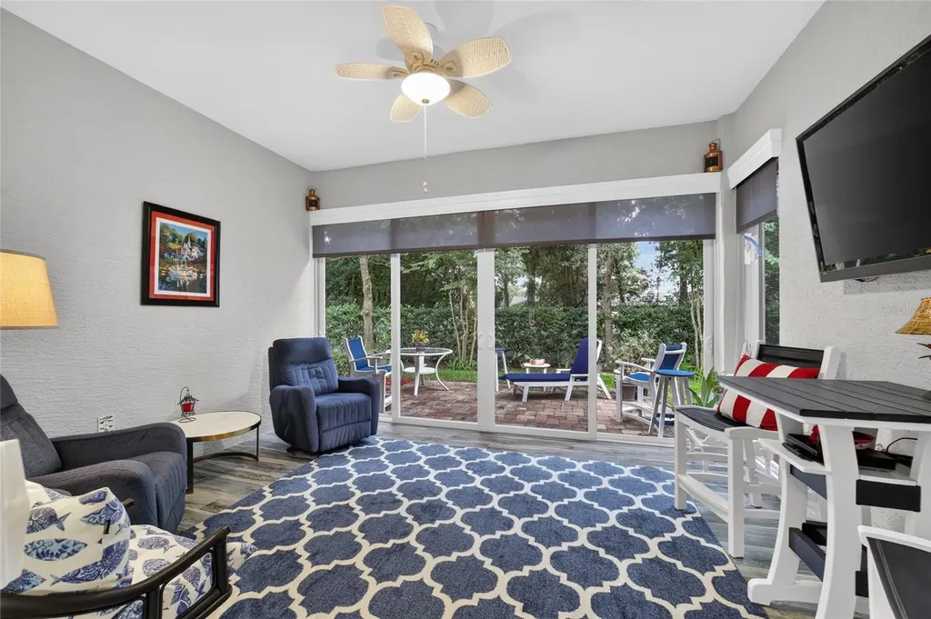10212 Julia Isles Avenue Oxford FL 34484