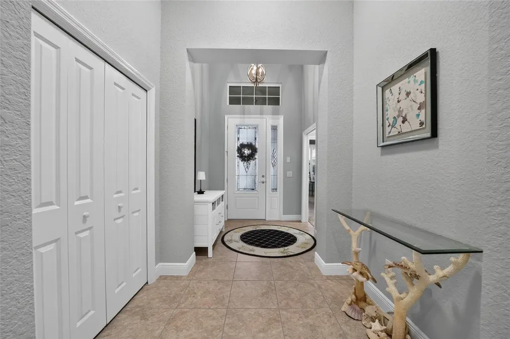 10212 Julia Isles Avenue Oxford FL 34484