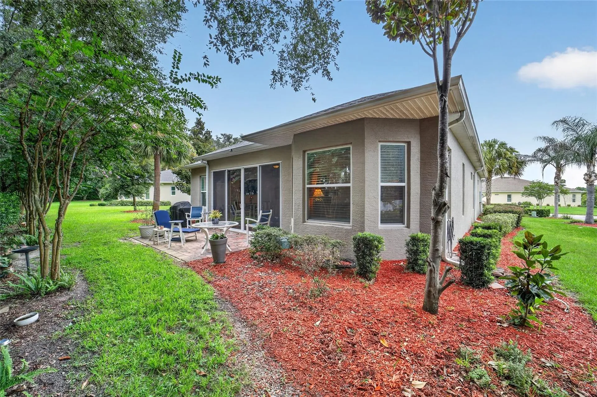 10212 Julia Isles Avenue Oxford FL 34484