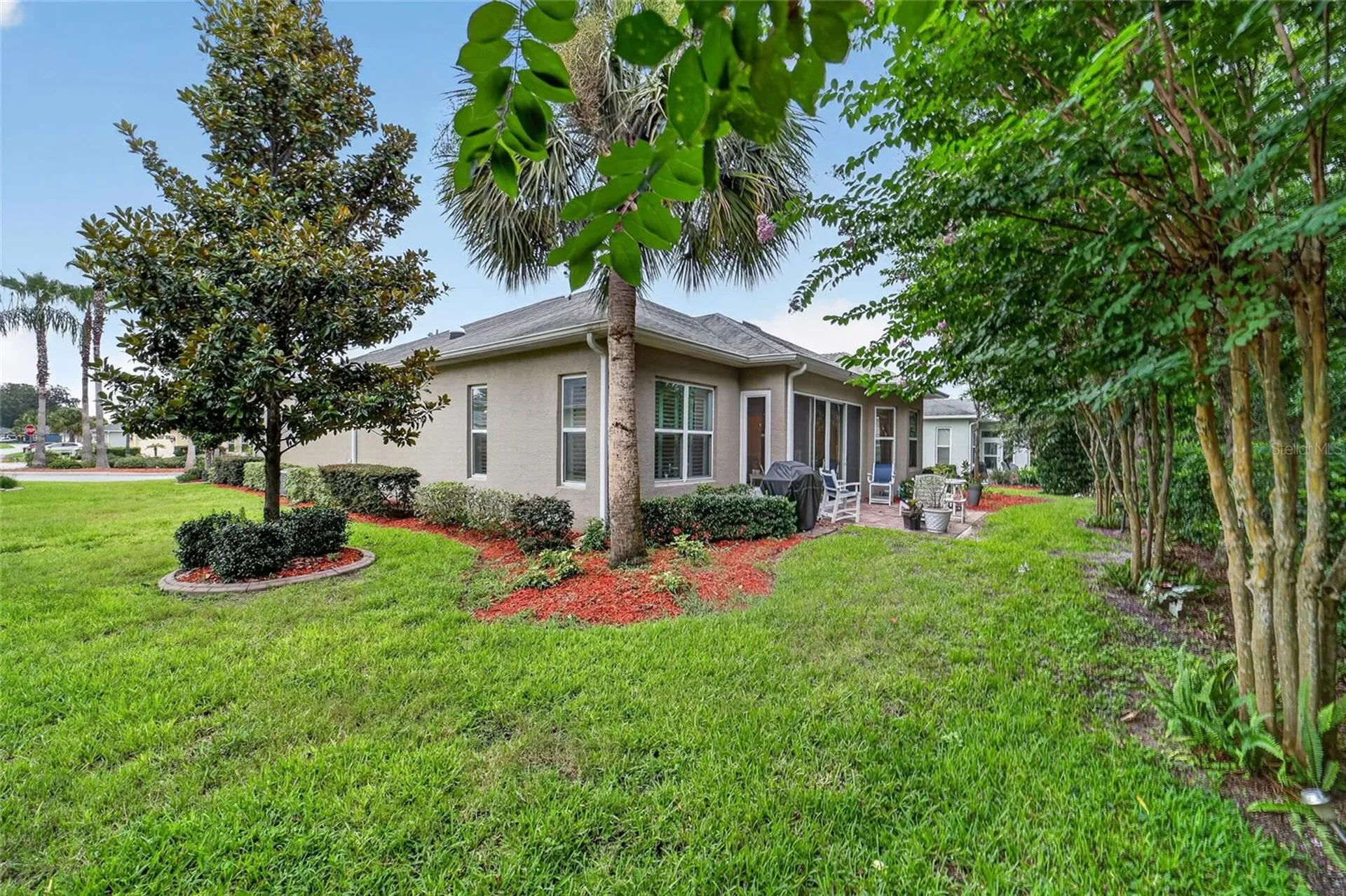 10212 Julia Isles Avenue Oxford FL 34484