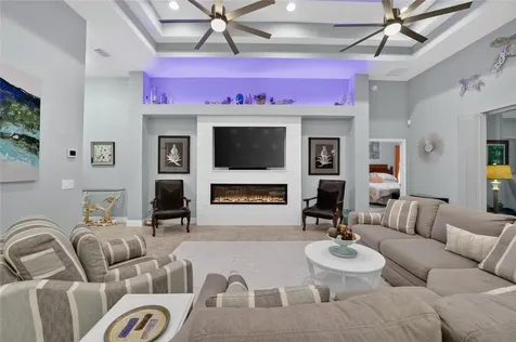 10212 Julia Isles Avenue Oxford FL 34484
