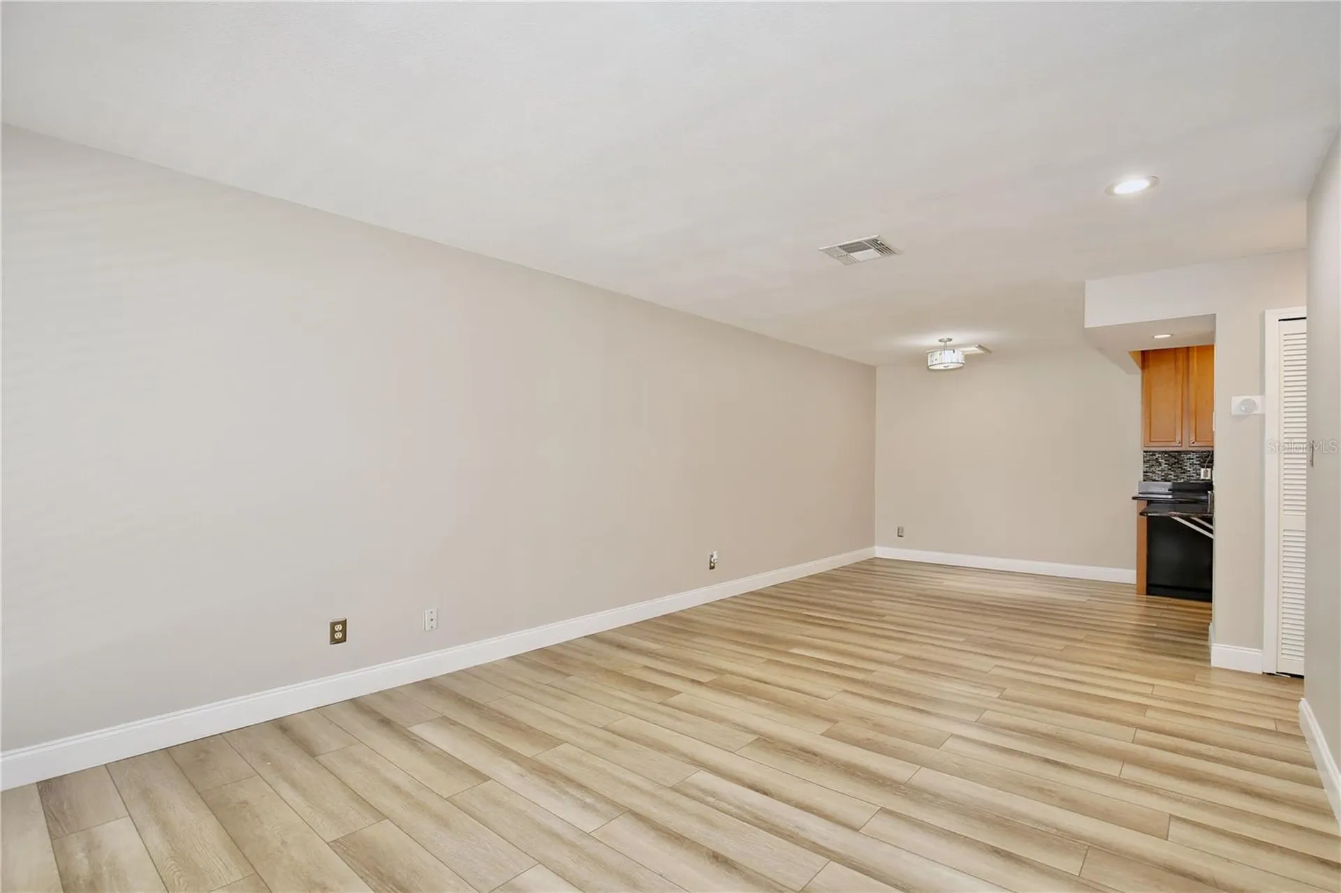 2942 Plaza Terrace Drive Orlando FL 32803