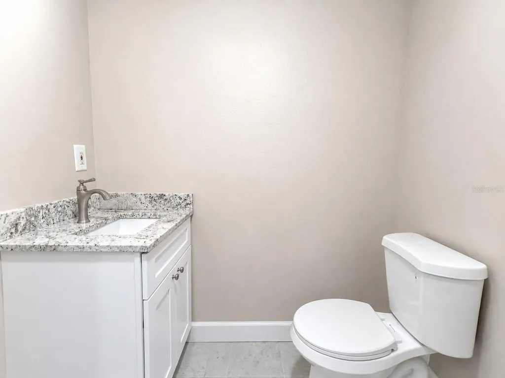 2124 W Chestnut Street Tampa FL 33607