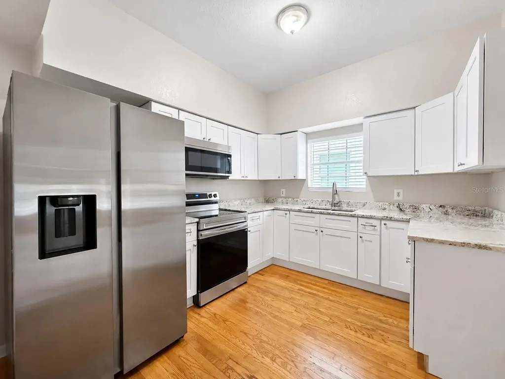 2124 W Chestnut Street Tampa FL 33607