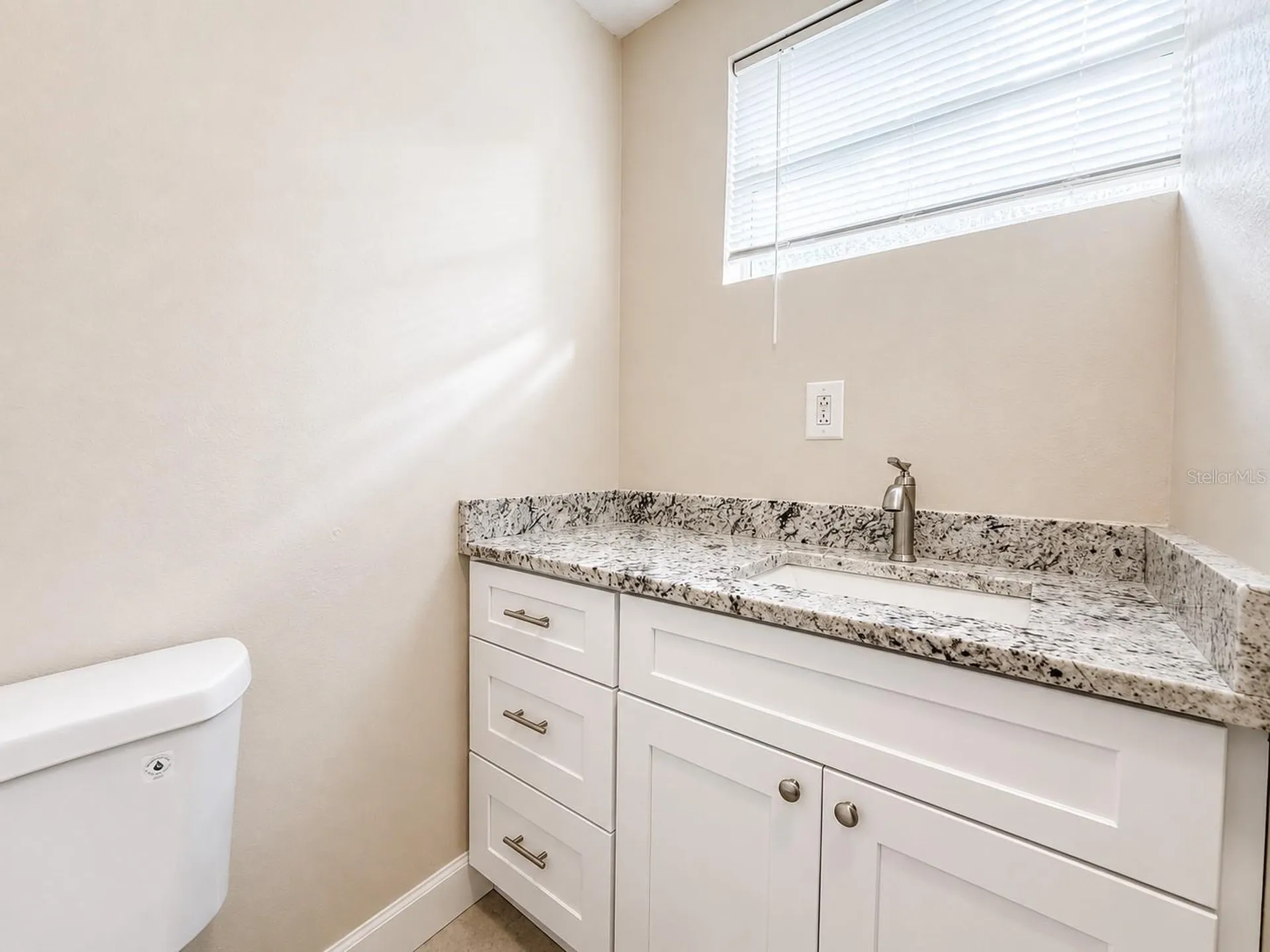2124 W Chestnut Street Tampa FL 33607
