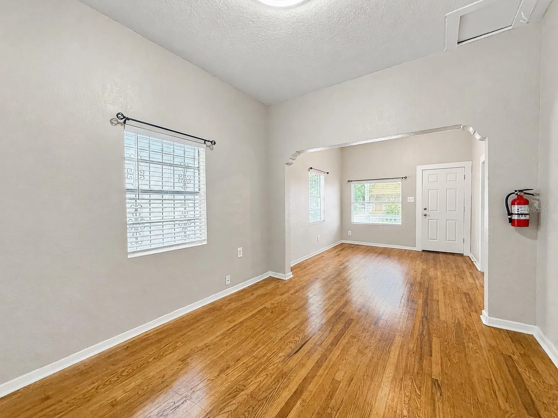 2124 W Chestnut Street Tampa FL 33607
