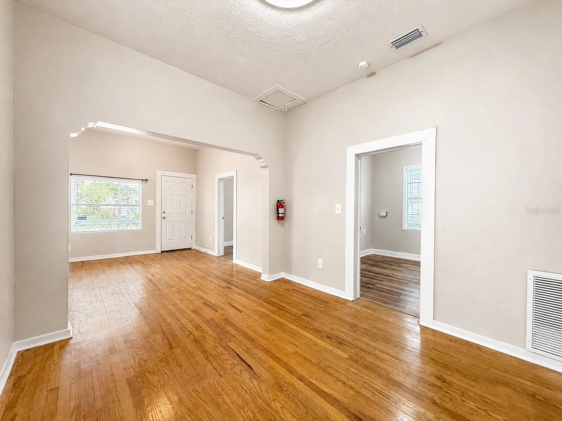 2124 W Chestnut Street Tampa FL 33607