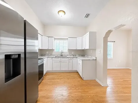 2124 W Chestnut Street Tampa FL 33607