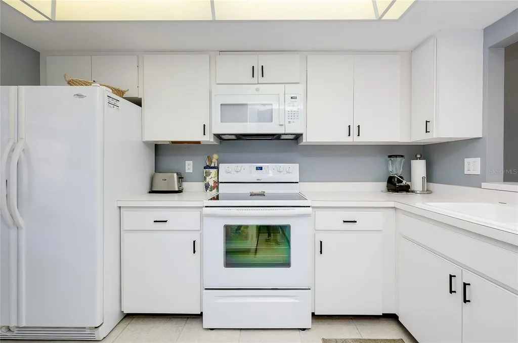 360 Three Lakes Lane Venice FL 34285